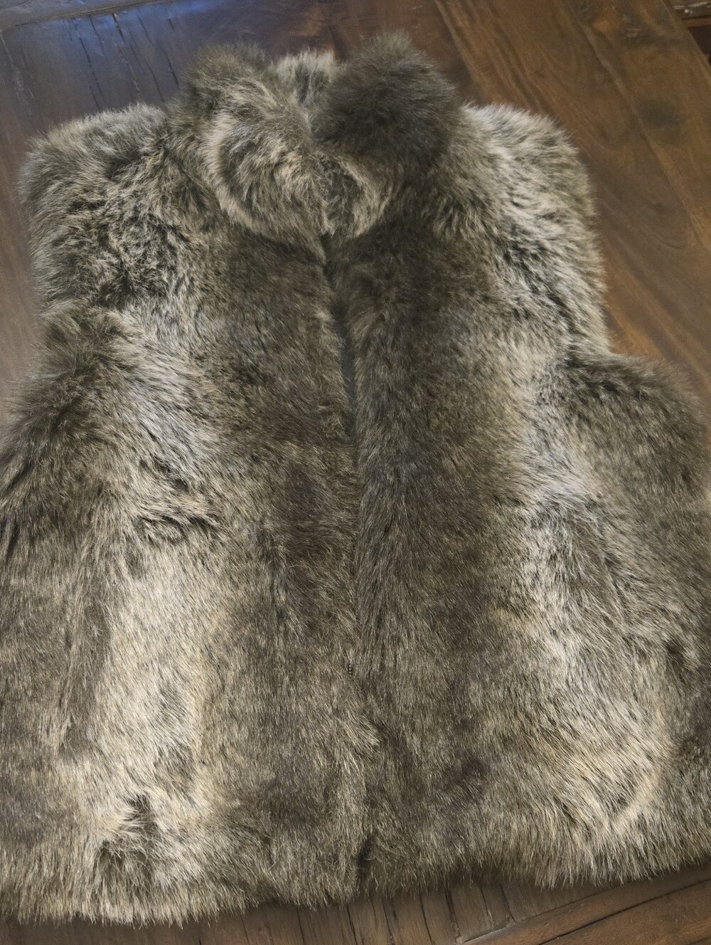 Faux Fur Zip Vest Pockets On Inside Outside No Brand Or Tags Great Quality Feel